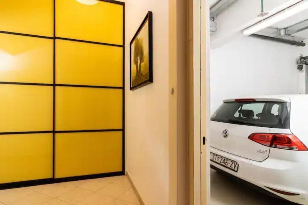 Apartament Next To The